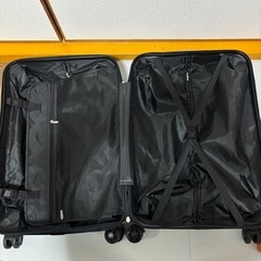 キャリーケースの画像