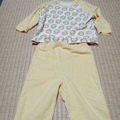 ベビー服　もこもこロンパースの画像