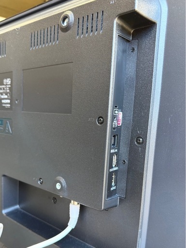 札幌市内配送可 美品 23年製 MAXZEN マクスゼン 32V型液晶テレビ J32CH06 Wチューナー 壁掛け対応機種