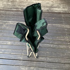 アウトドアのイスの画像