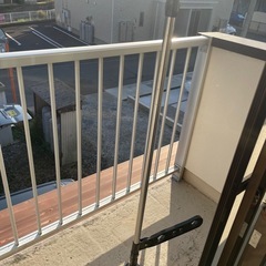 突っ張り物干しの画像