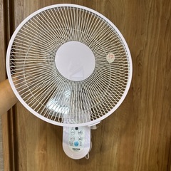 扇風機　壁掛け用の画像