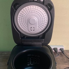 & IHジャー炊飯器　TOSHIBA 東芝　3合炊き　RC-5XT 2024年製　動作品　の画像