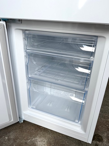札幌市内配送可 【6ヵ月保証付き】美品 25年製 Hisense ハイセンス 175L 2ドア冷蔵庫 HR-D1701WL 左開き
