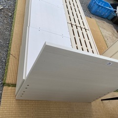 シングルベッドフレーム（白）の画像