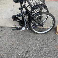 折り畳み自転車❕　6段ギア❕　防犯登録致します❕　空気入れ付き❕　R6288の画像