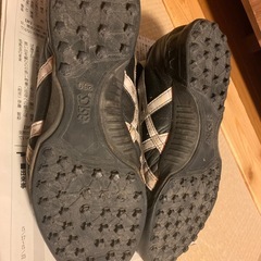 アシックスサッカーシューズの画像