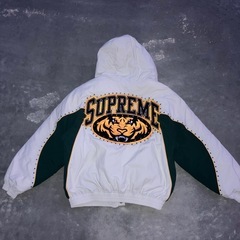 美品　supreme ジャケットの画像
