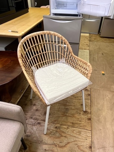 おすすめ商品!! IKEA ニルソーヴェ チェア ダイニングチェア 籐の椅子 クッション付き!! 廃盤商品