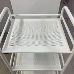 中古　美品　4段パンチングワゴン　キッチンワゴン　スチールワゴン　ワゴン　スリムワゴン　軽量　キャスター付　4段　ホワイト　W405×D320×H975　一宮市　江南市　稲沢市　名古屋　岐阜　各務ヶ原　岐南町　羽島　三重　グッドプライス一宮の画像