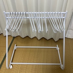 【美品】スラックスハンガー　ズボンハンガー 20本掛け の画像