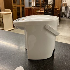 A2510-227 TIGER 魔法瓶 マイコン電動ポット PDR-G221 ホワイト 2.2L 2024年製 通電確認済み
 キズ汚れ有り の画像