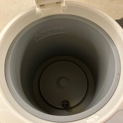 A2510-227 TIGER 魔法瓶 マイコン電動ポット PDR-G221 ホワイト 2.2L 2024年製 通電確認済み
 キズ汚れ有り の画像