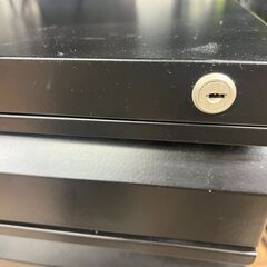 デスクキャビネット8台の画像