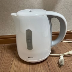 電気ケトルの画像