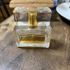 givenchy 香水の画像