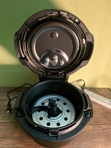 ※ オートクッカー　家庭用圧力なべ　Panasonic パナソニック　呼び容量　4.2L NF-AC1000 2024年製　動作品