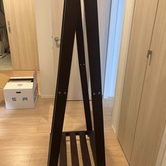 ハンガーラックの画像