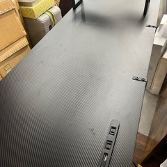 ゲーミングデスクの画像