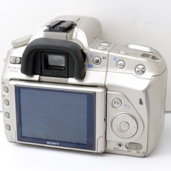 単焦点レンズ付き！SONY α300★初心者向け★すぐ使える  1ヶ月動作補償あり！ 安心のゆうパック代引き発送！ 送料、代引き手数料無料！の画像