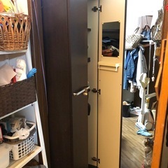 値下げしました　ワードローブ　黒いロッカーの画像