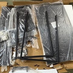 ジャンク品　3点　ゲーミングチェア　と　スチールラック　セット テーブル　の画像