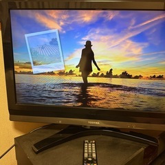 【週末限定値下げ】TOSHIBAテレビ　32インチの画像
