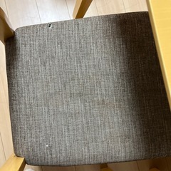 【受け渡し者決定済】ダイニングテーブルセット　イスの画像