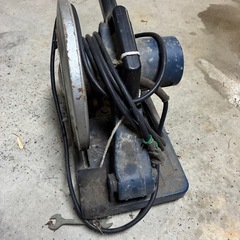 RYOBI 切断機 の画像