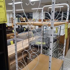 J1621【リユースのサカイ柏店】洗濯機ラック　クリーニング済み　の画像
