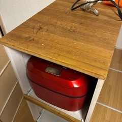 キッチン収納棚の画像