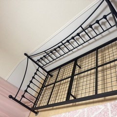 ベッドフレーム　黒　パイプ