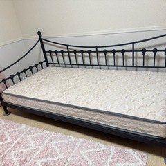 ベッドフレーム　黒　パイプの画像