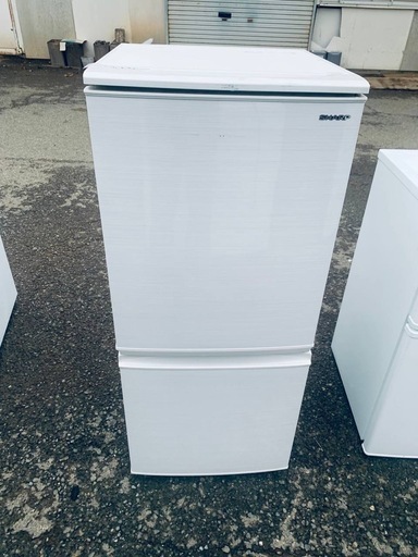 SHARP ノンフロン冷凍冷蔵庫 工場 SJ-D14F-W シャープ ノンフロン冷凍