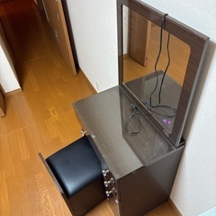 値下げしました！ドレッサーの画像