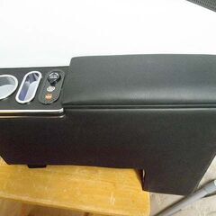 ステップワゴン センターコンソール アームレスト コンソールボックス RP6 RP7 RP8 e:HEV 専用 小物入れ 肘掛けの画像