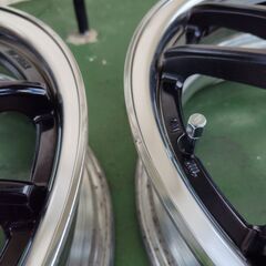 16インチホイル　2本の画像