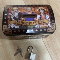 ワンピース　カギ付き　貯金箱の画像