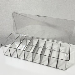 コンタクト 収納ケース 蓋付き 8列 仕切り付き アクリル 透明 ボックスの画像