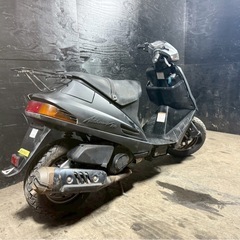 ★支払い総額5.5万円★買取強化中！査定無料♪スズキ アドレスV100 CE13A 人気のv100入荷しました♪2ストのためオイル継ぎ足しでOK！OK！の画像