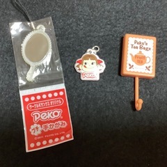 不二家　ペコちゃんファンシーショップ　メモスタンド　鏡　キーホルダートップ　16の画像