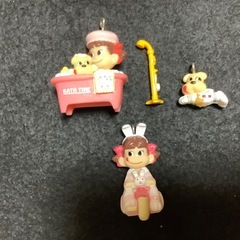 不二家　ペコちゃんファンシーショップ　メモスタンド　鏡　キーホルダートップ　16の画像
