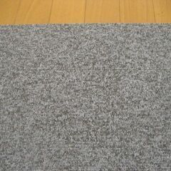 日本製タイルカーペット厚み6.5㎜・１枚１４０円・在庫２２枚＜５１７８＞訳あり品の画像