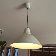 イケアIKEA テーブルライトの画像