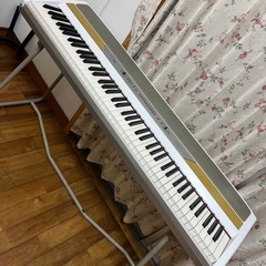 【ジャンク品】ピアノ
の画像