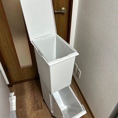 キッチンのゴミ箱 スリム分別ペール2段(36L) の画像