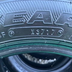 スタッドレスタイヤ　アイスナビ6   155/65 13インチ 古いですがバ　リ溝　柔らかい  軽自動車 の画像