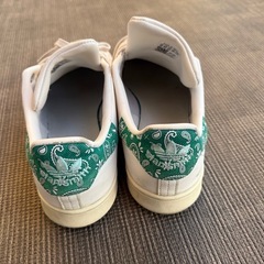 adidas スタンスミスの画像