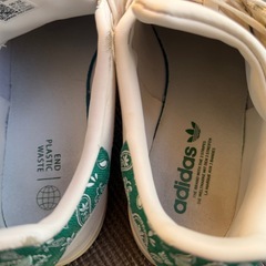 adidas スタンスミスの画像