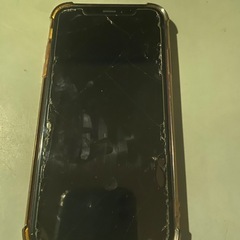 iPhone10 SIMau？64Gカメラ割れあり色々割れありの画像